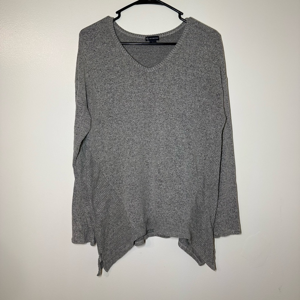 New Directions Heather Gray V-Neck Long Sleeve Blouse
